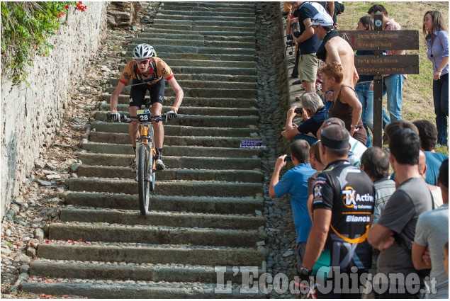 I ciclisti d&#039;acciaio danno spettacolo a Cavour