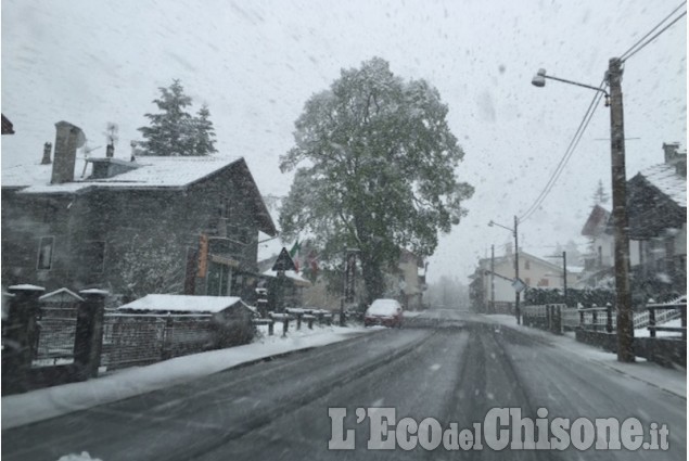 Maltempo: neve a Pragelato e Sestriere, grandine a Roure e Fenestrelle