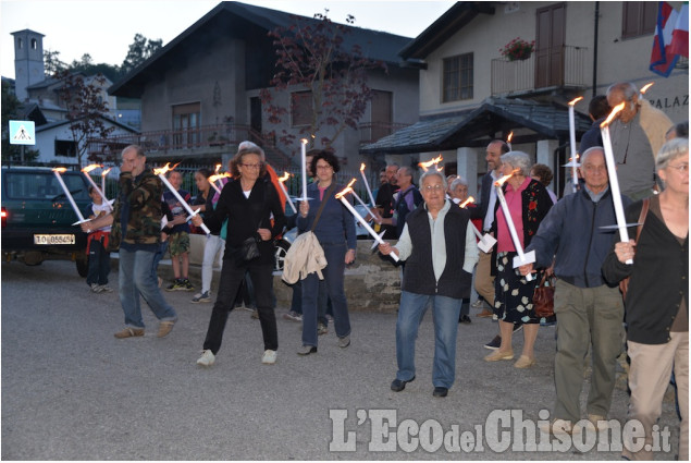 Prarostino :Fiaccolata al Cippo dei Martiri del Bric