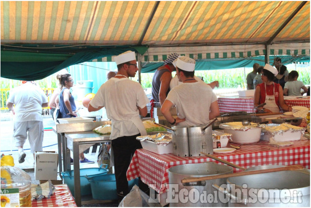 A None la Festa in rosso