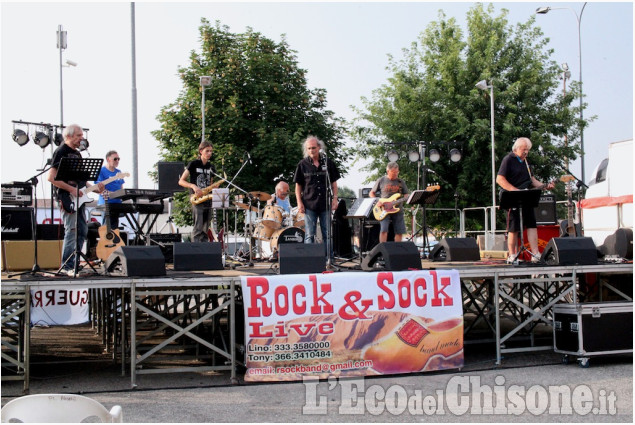 A None la Festa in rosso
