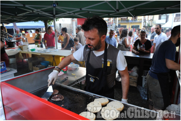 Bagnolo: festa di S. Pietro con street food