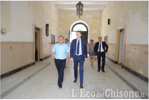 Pinerolo:il Demanio consegna la caserma Bochard al Comune