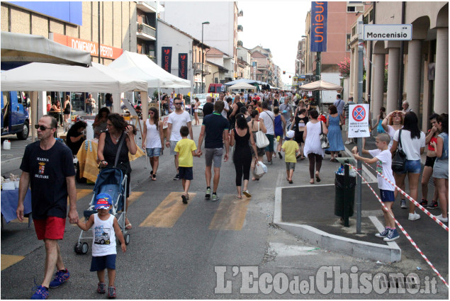 Nichelino: Festa della birra e bancarelle
