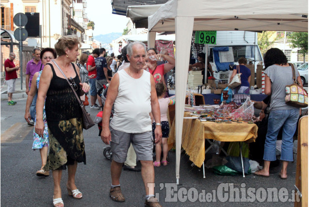 Nichelino: Festa della birra e bancarelle