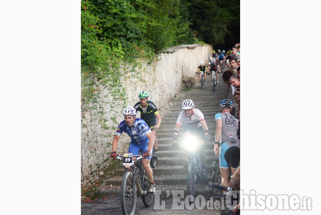 Cavour: Iron Bike in serata