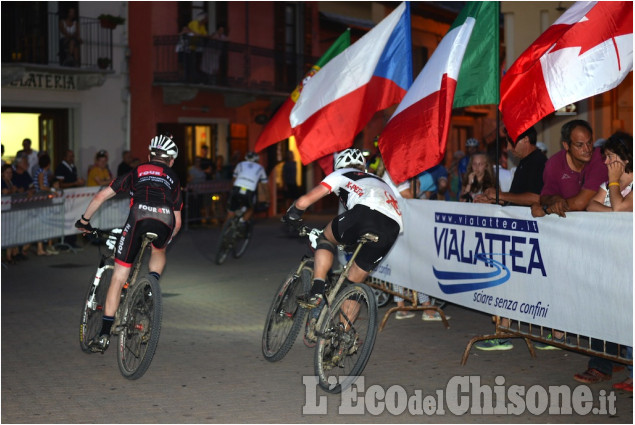 Cavour: Iron Bike in serata