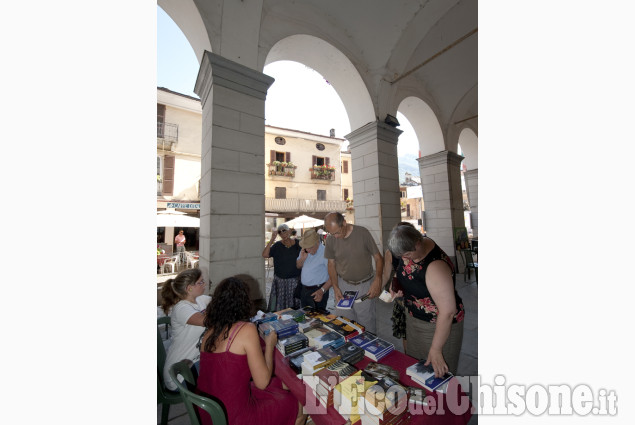 &quot;Una Torre di libri&quot; sabato 25 luglio