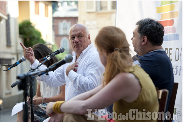 &quot;Una Torre di libri&quot; sabato 25 luglio