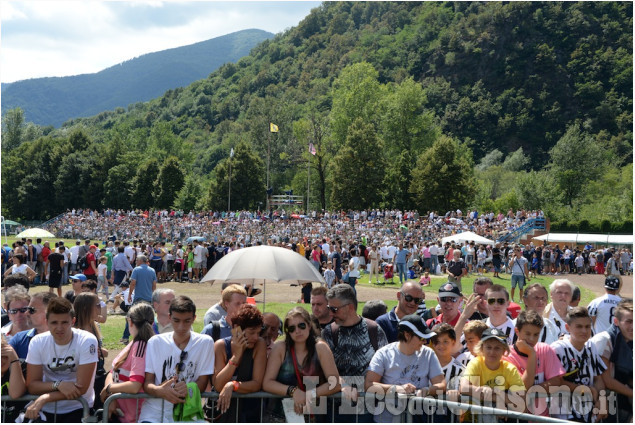 Villar Perosa Juventus calcio in festa 