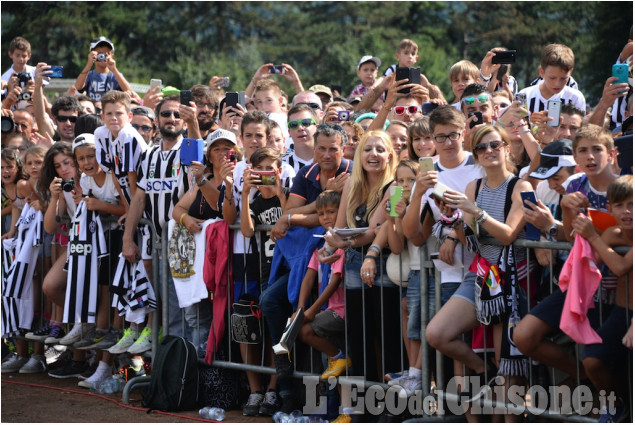 Villar Perosa Juventus calcio in festa 