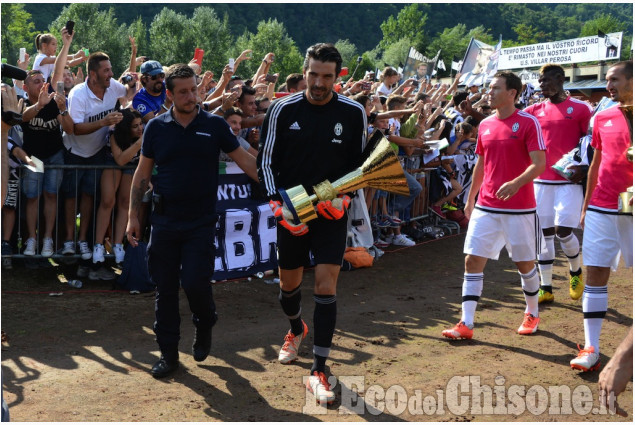 Villar Perosa Juventus calcio in festa 