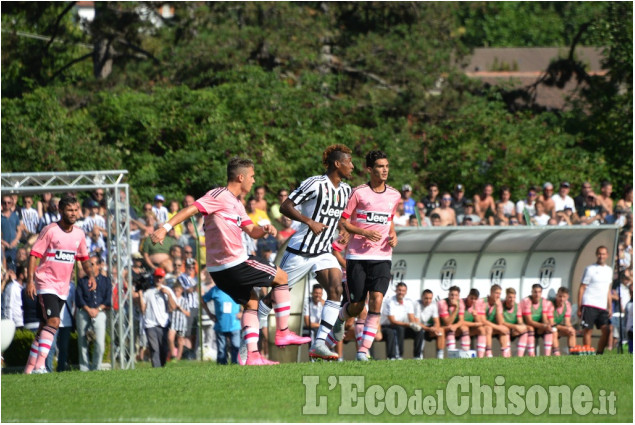 Villar Perosa Juventus calcio in festa 