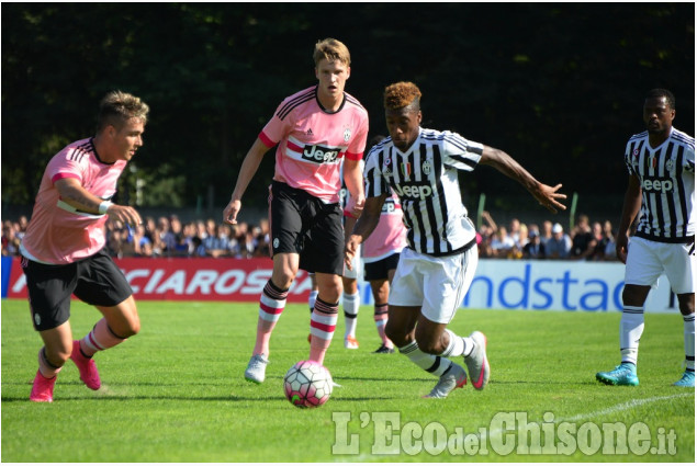 Villar Perosa Juventus calcio in festa 