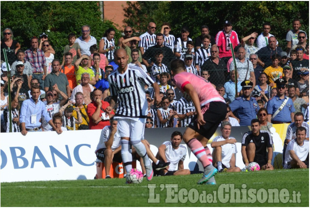 Villar Perosa Juventus calcio in festa 