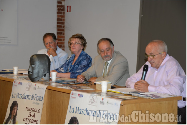Pinerolo presentazione della Maschera di Ferro 2015