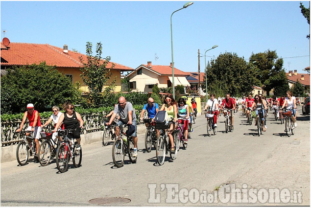 Scalenghe: in 170 alla pedalata biancorossa