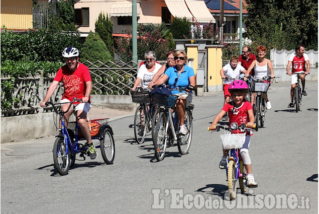 Scalenghe: in 170 alla pedalata biancorossa