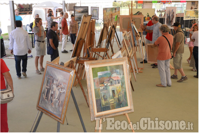 Roletto: festa patronale concorso di pittura, auto storiche e scassabudelle