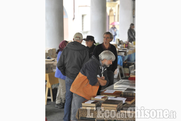 Luserna S.G: 13ª rassegna del libro usato e antico