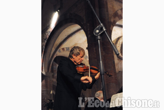 Il maestro Uto Ughi all&#039;Abbazia di Staffarda a Revello