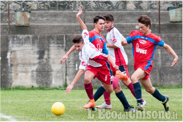 Calcio Juniores locale: Perosa-Piossasco