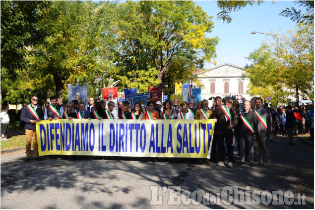 Pinerolo: corteo per salvare l&#039;ospedale Agnelli