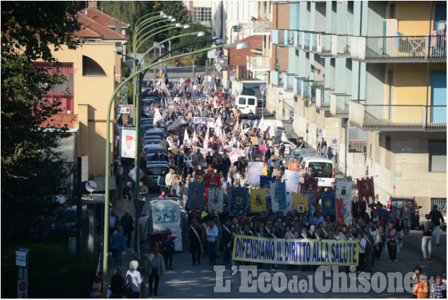 Pinerolo: corteo per salvare l&#039;ospedale Agnelli