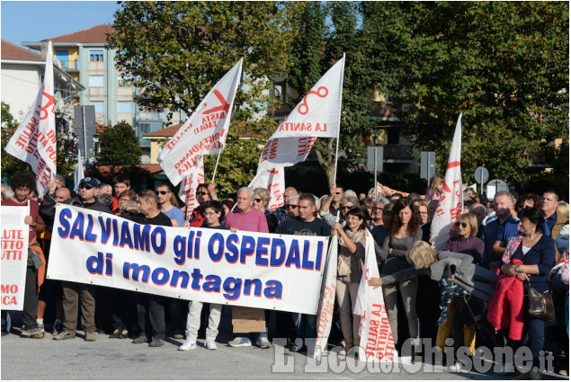 Pinerolo: corteo per salvare l&#039;ospedale Agnelli