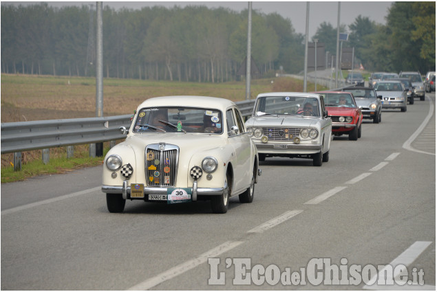 Pinerolo : Raduno auto e moto storiche