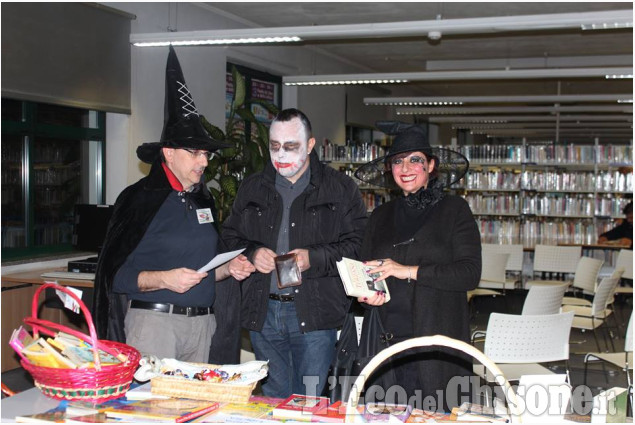 Nichelino: &quot;Notte nera&quot; in biblioteca