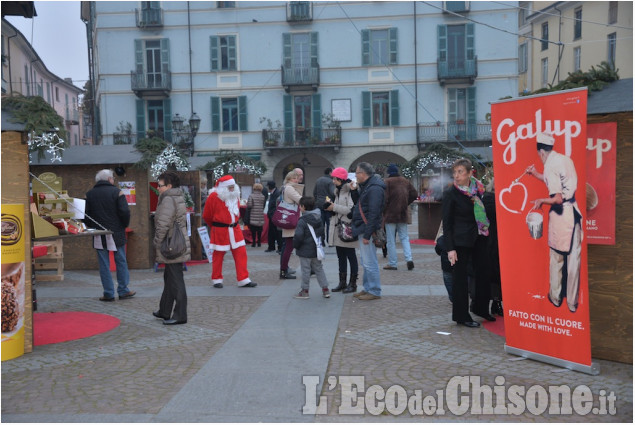 A Pinerolo è iniziata la corsa verso il Natale