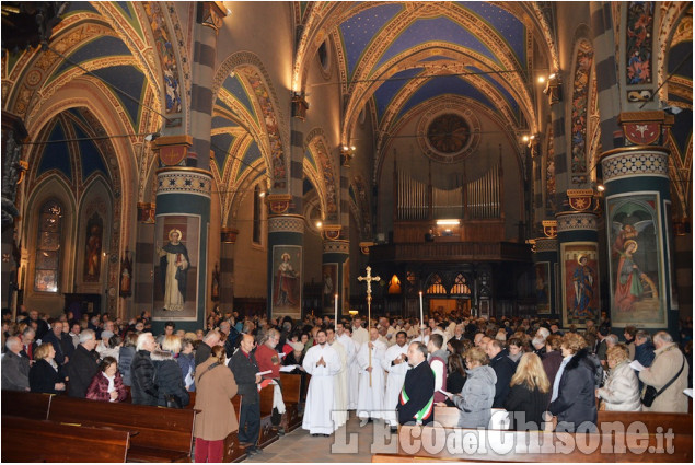 Pinerolo: L&#039;apertura della &quot;Porta Santa&quot;