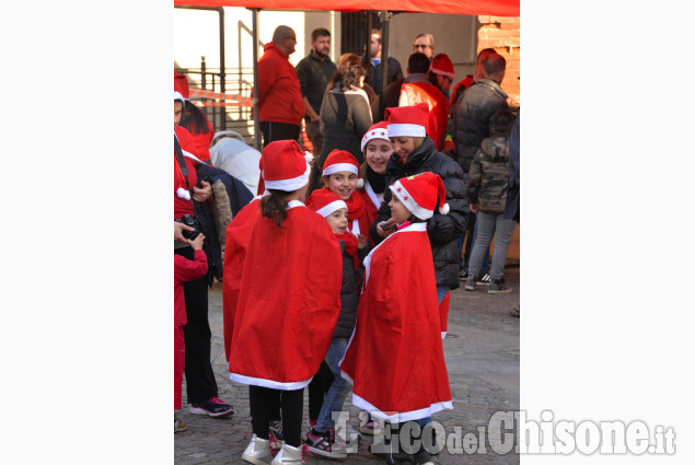 Frossasco :la corsa dei Babbi Natale