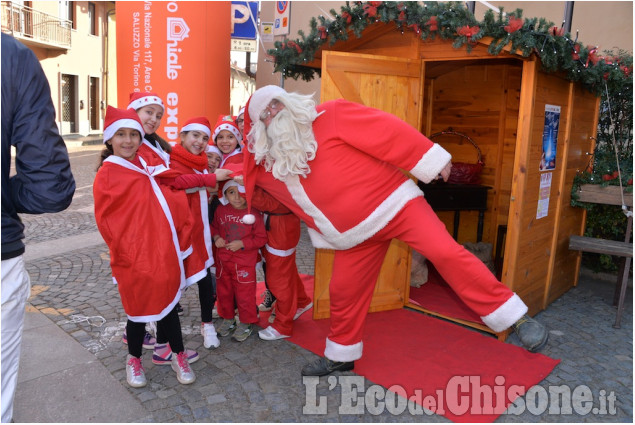 Frossasco :la corsa dei Babbi Natale