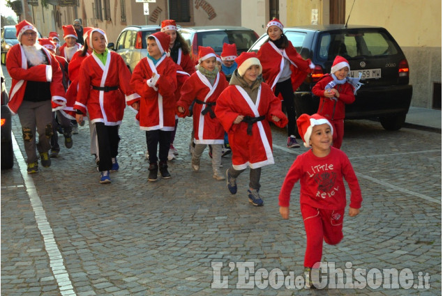 Frossasco :la corsa dei Babbi Natale