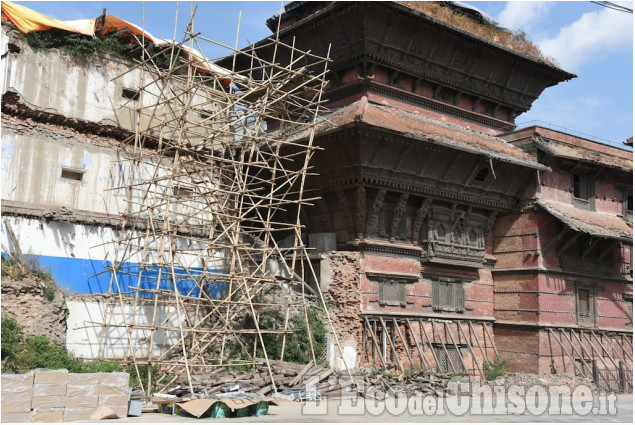 Il Nepal sei mesi dopo il sisma: il viaggio di Valter Perlino con un gruppo di pinerolesi