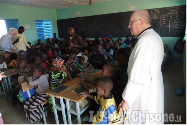 Il Vescovo di Pinerolo Debernardi in Burkina