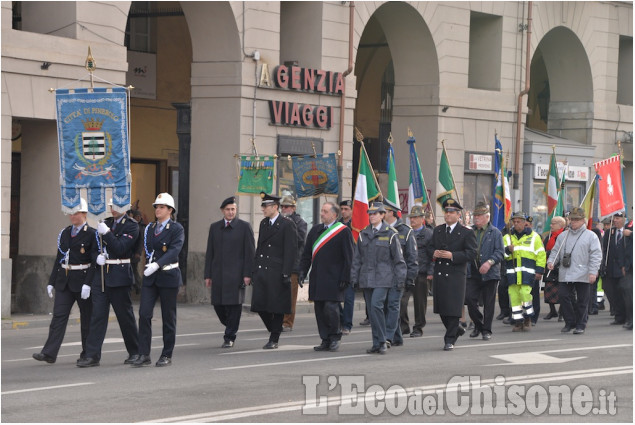 Pinerolo corteo per ricordare &quot; il giorno della memoria&quot;