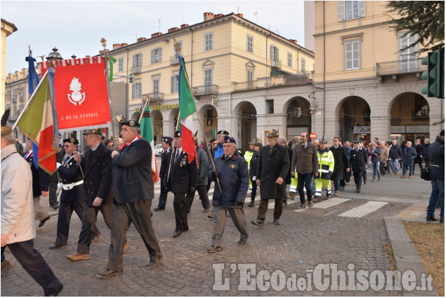 Pinerolo corteo per ricordare &quot; il giorno della memoria&quot;