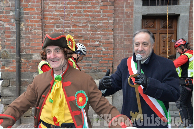 A Pinerolo Gianduja è come Spiderman