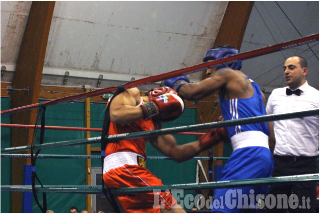 Vinovo: serata di boxe con Benvenuti