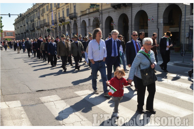 Pinerolo: Corteo del 25 Aprile