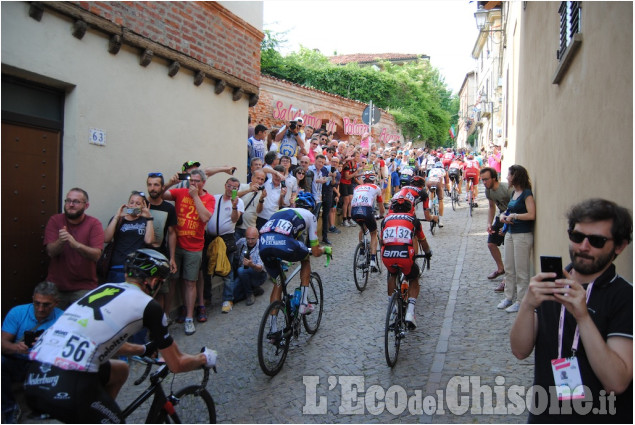 Giro d&#039;Italia 2016: diario in immagini di una giornata speciale per Pinerolo