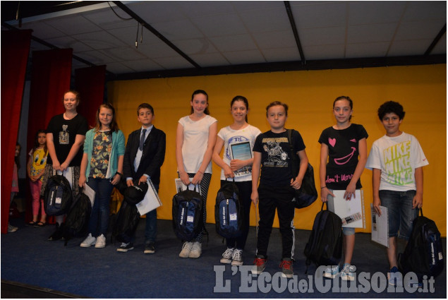 Cumiana Premiazione concorso scuole L'eco del Chisone Cumiana Premiazione concorso scuole L'eco del Chisone
