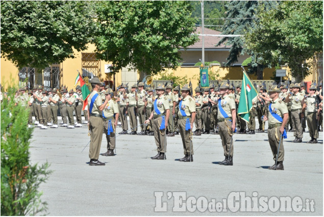 Comandante del 3°Alpini a Pinerolo ,Colonnello Nicola Piasente Comandante del 3°Alpini a Pinerolo Colonnello Nicola Piasente