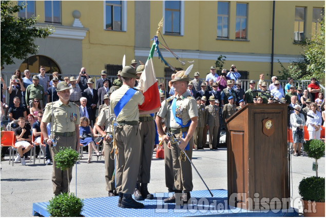 Comandante del 3°Alpini a Pinerolo ,Colonnello Nicola Piasente Comandante del 3°Alpini a Pinerolo Colonnello Nicola Piasente