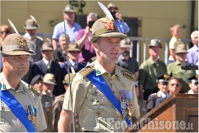 Comandante del 3°Alpini a Pinerolo ,Colonnello Nicola Piasente Comandante del 3°Alpini a Pinerolo Colonnello Nicola Piasente