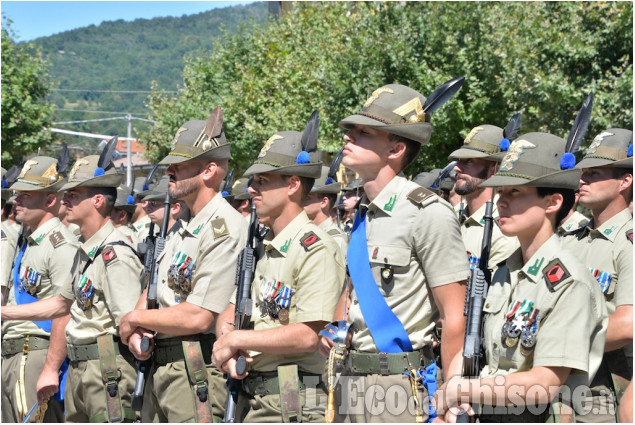 Comandante del 3°Alpini a Pinerolo ,Colonnello Nicola Piasente Comandante del 3°Alpini a Pinerolo Colonnello Nicola Piasente