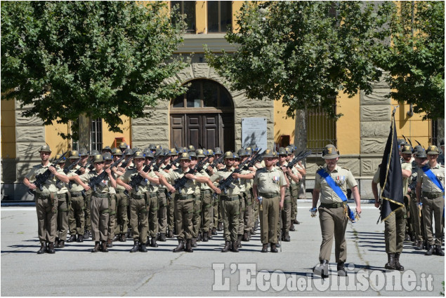 Comandante del 3°Alpini a Pinerolo ,Colonnello Nicola Piasente Comandante del 3°Alpini a Pinerolo Colonnello Nicola Piasente